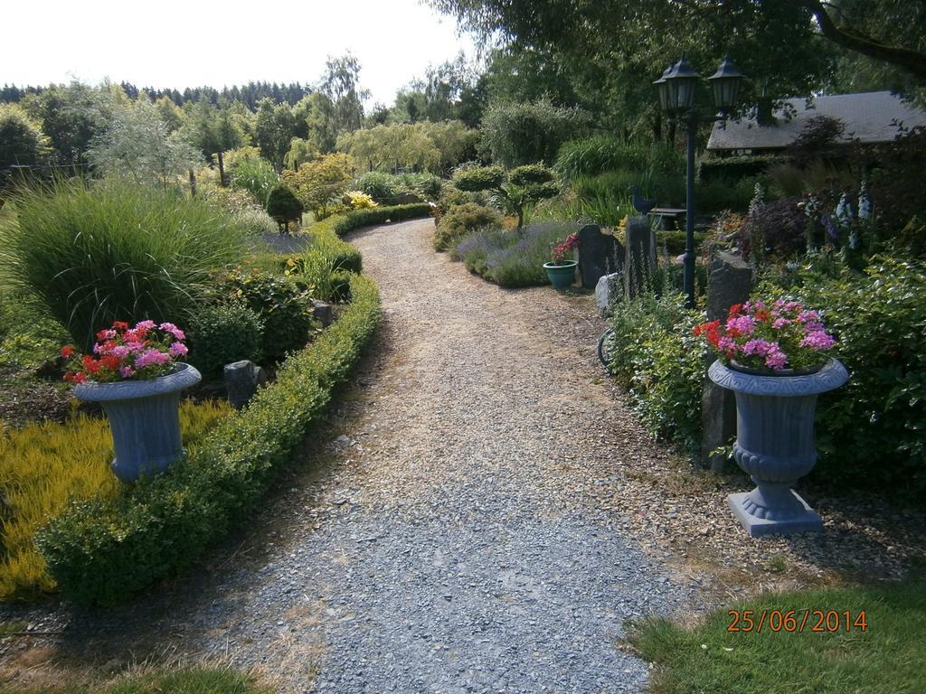 Le Chalet Pré de la Fontaine Villa Paliseul Exterior foto